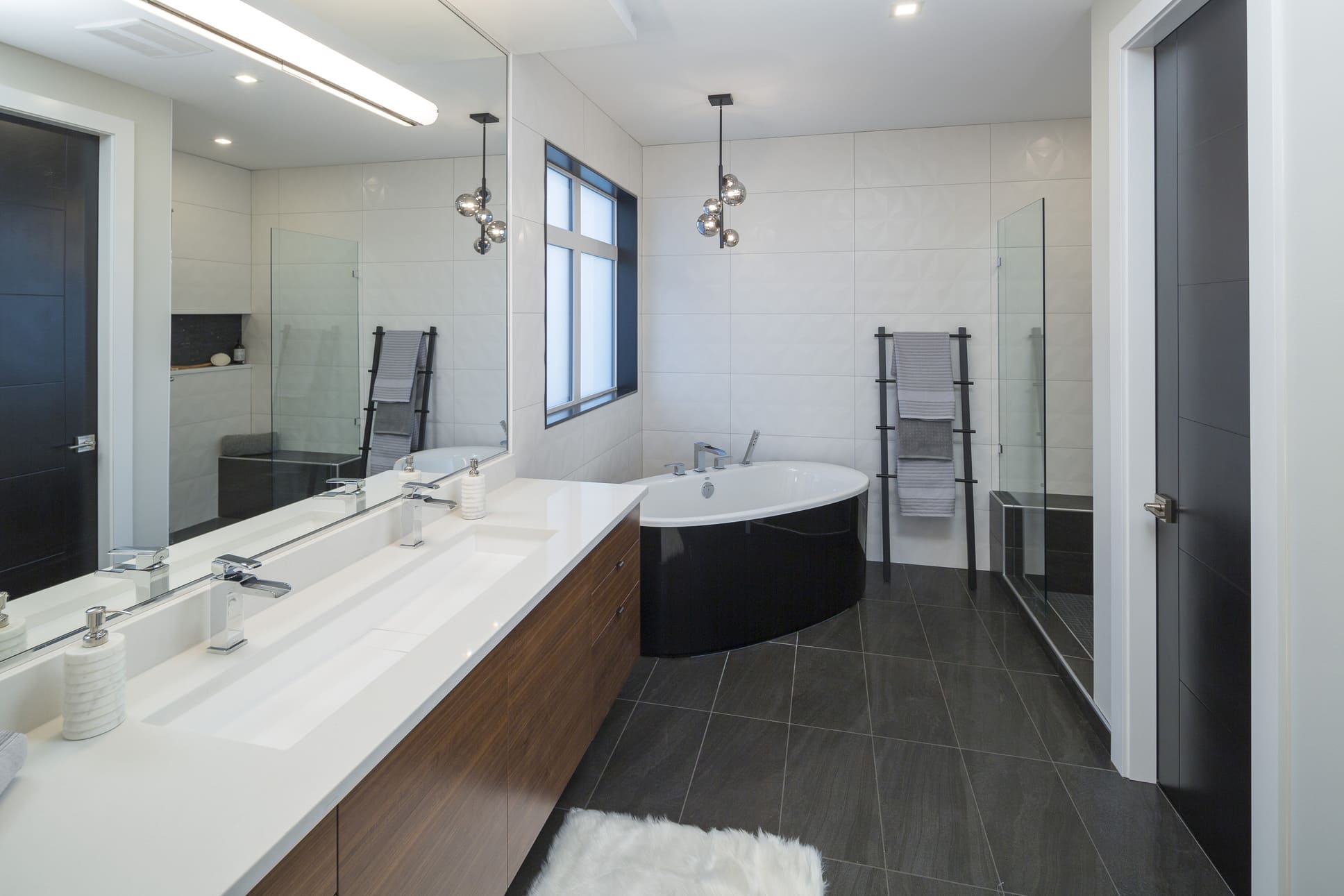 Stunning Custom Home in Colwood Gallery 08