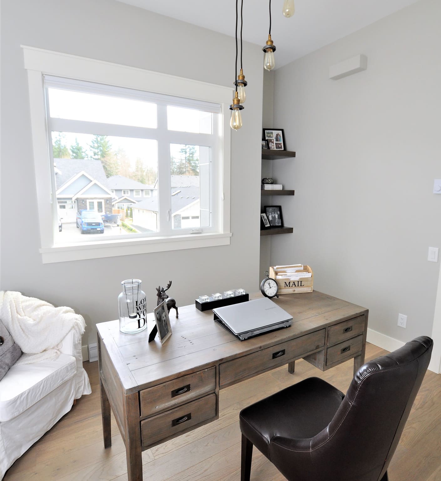 Whimfield Westcoast Modern in Langford Gallery 16